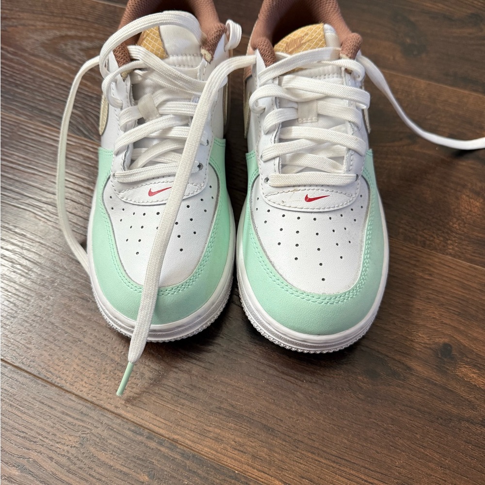 Nike Force 1 LV8 SZ 1.5Y